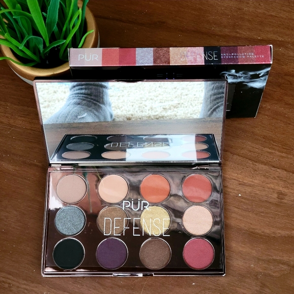 Pur Other - 🔹️HP🔹️PUR 12 piece anti pollution eyeshadow palatte